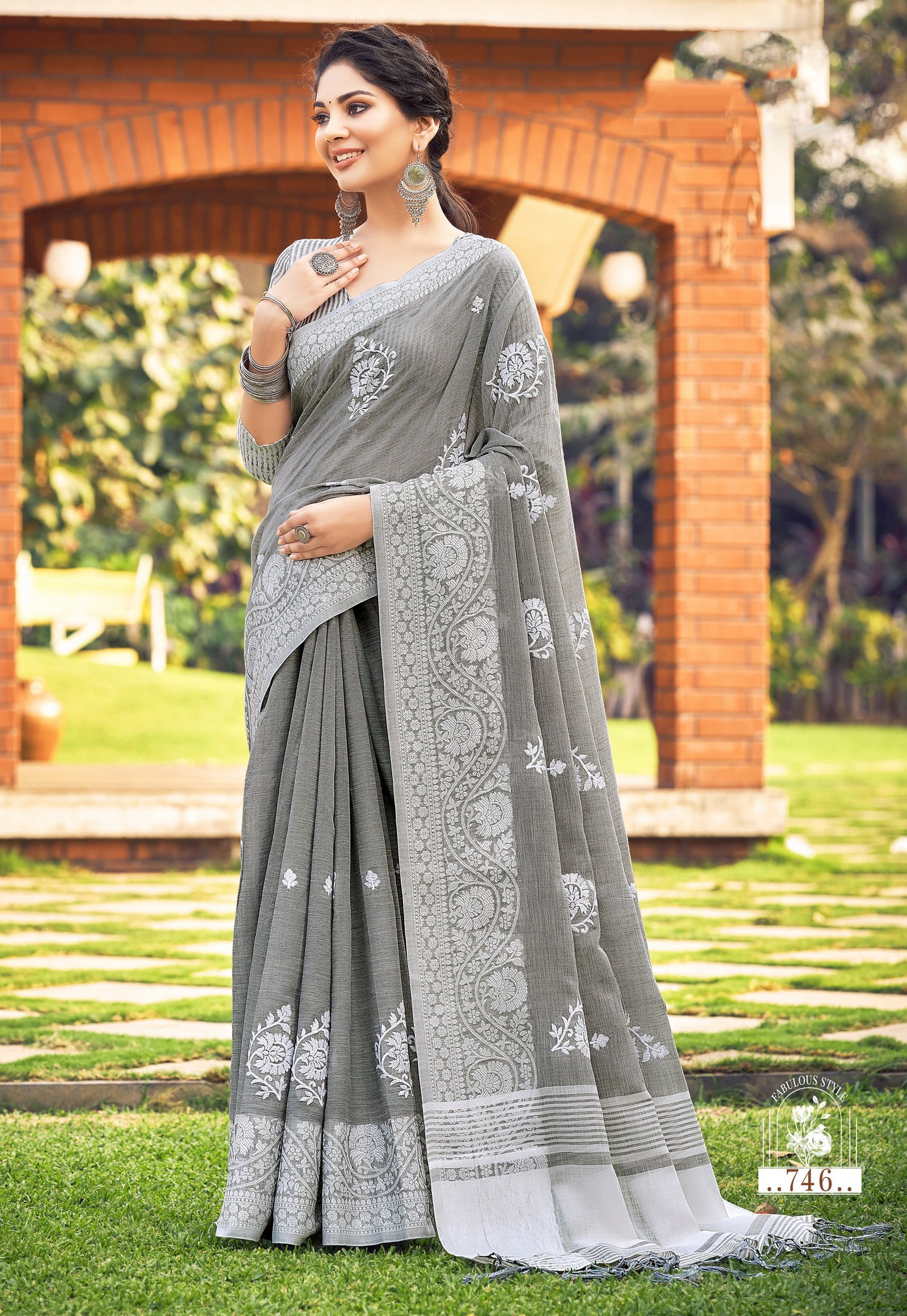 Buy BDS Chikan Lucknow Chikankari Cotton Traditional Saree With Blouse at  45% off. |Paytm Mall